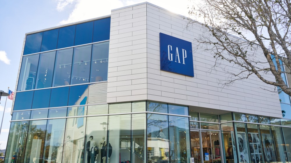 The collaboration centers on a powerful value proposition, which is to transform the traditional, often opaque supply chain into a streamlined, high-visibility engine.