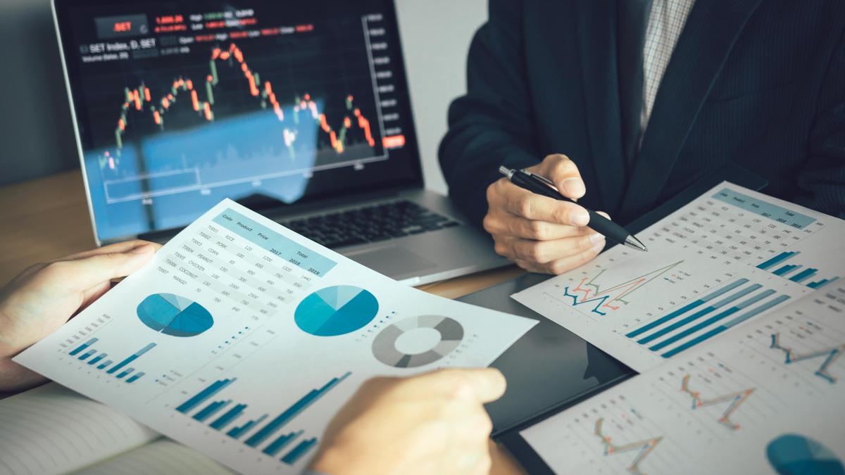 Q4 Results&nbsp;Today, 20th April 2026 Live Updates: Find all the latest Q4 results 2026 updates of Axita Cotton Ltd, Binny Ltd, Billionbrains Garage Ventures Ltd, Indbank Merchant Banking Services Ltd, Jupiter Infomedia Ltd, Bank of Maharashtra, Navkar Corporatio…