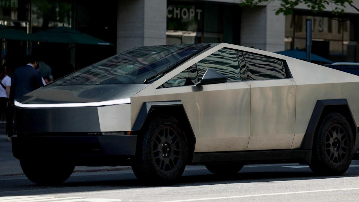 SpaceX (SPAX.PVT) accounted for nearly 20% of Tesla (TSLA) Cybertruck sales in Q4 2025, according to a Bloomberg report. Yahoo Finance Senior Autos Reporter ...