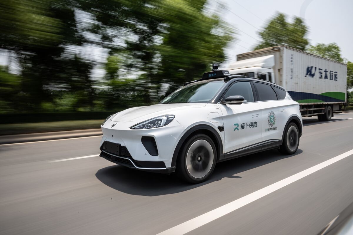 Bloomberg:
Sources: China suspends issuing new Level 4 autonomous vehicle licenses, after over 100 of Baidu's Apollo Go robotaxis disrupted traffic in Wuhan last month&nbsp; —&nbsp; China has suspended issuing new licenses for autonomous vehicles, according to people f…