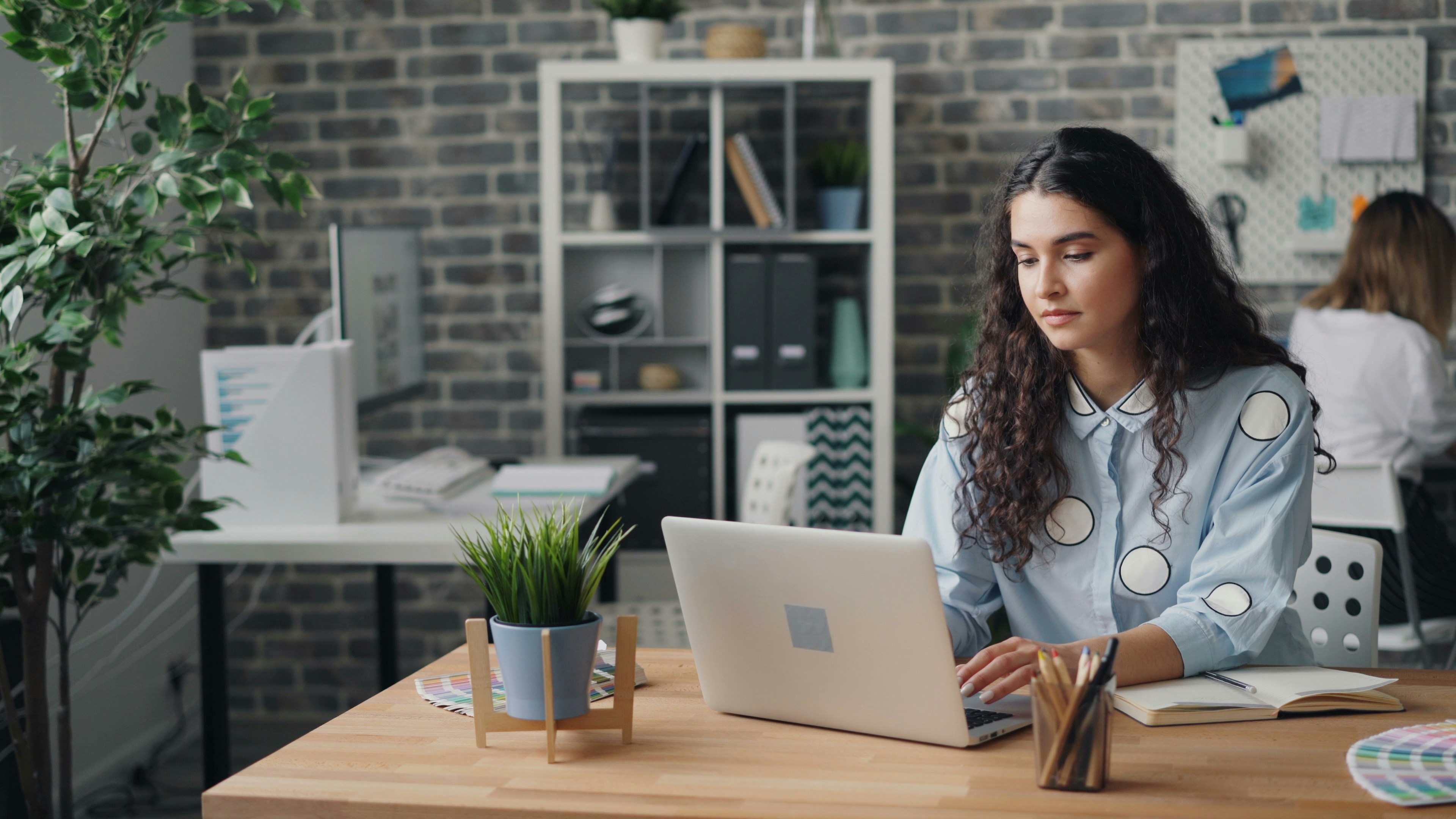 Woman refuses to vouch for a coworker, Dana, who got her in trouble with their manager, and now the whole office thinks she's the problem: “She told our manager that a report I sent had “major formatting issues”’ - The internet has generated a huge amount of …